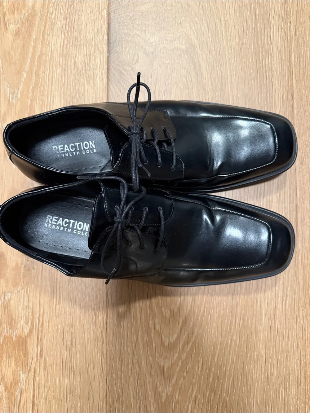 Kenneth Cole Reaction Black Leather Lace-Up Settle Oxford, size 11